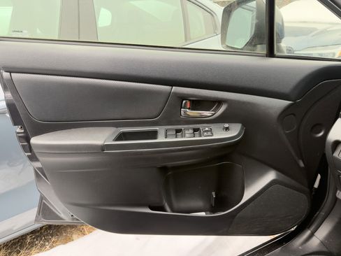 Used 2013 Subaru Crosstrek 2.0i Limited image 17