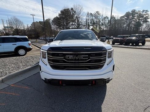 Used 2025 GMC Sierra 1500 AT4 w/ Technology Package image 3