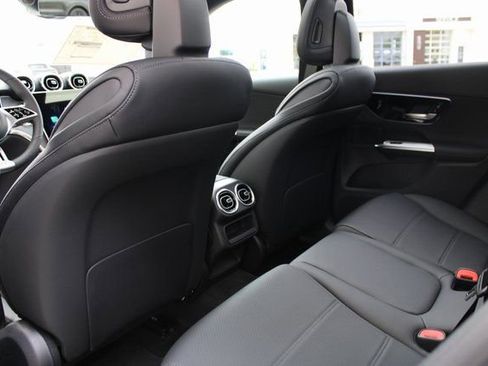 New 2025 Mercedes-Benz GLC 350e 4MATIC image 34