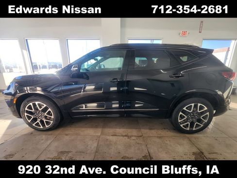 Used 2023 Chevrolet Blazer RS w/ Driver Confidence II Package image 6