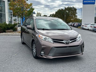 Used 2019 Toyota Sienna XLE