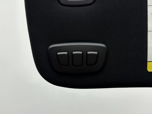 Used 2020 Ford Mustang Premium image 24