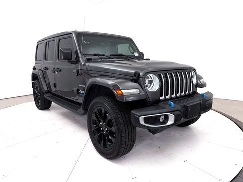 Used 2022 Jeep Wrangler Unlimited Sahara AWD/4WD image 10