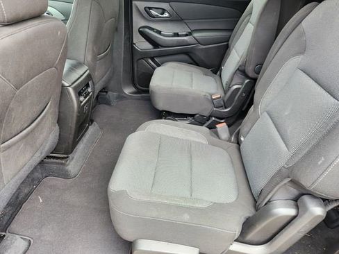 Certified 2023 Chevrolet Traverse LT FWD image 29