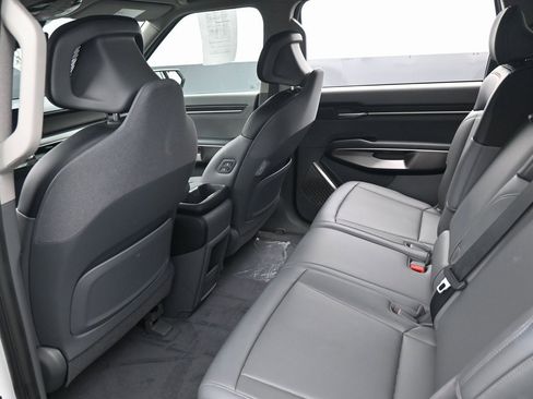 Used 2024 Kia EV9 Light image 36