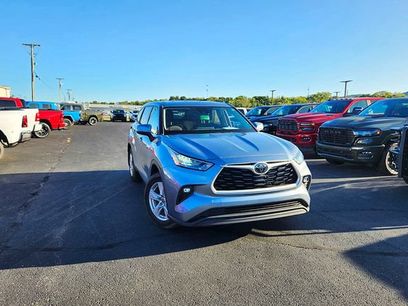 Used 2020 Toyota Highlander LE