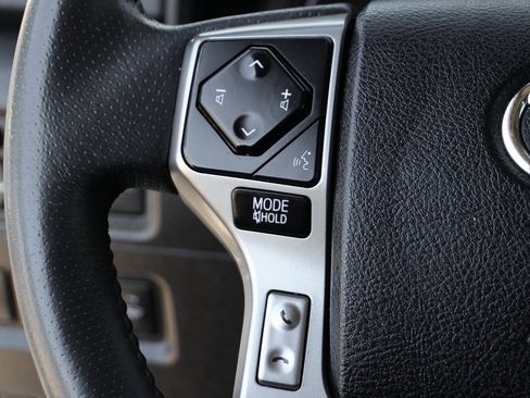 Used 2022 Toyota 4Runner SR5 image 21