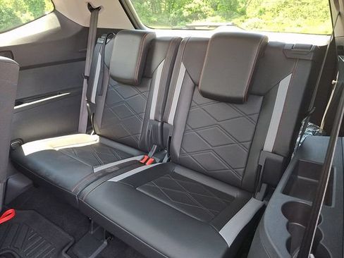Used 2024 Volkswagen Atlas Peak Edition SEL AWD/4WD image 20