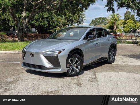 Used 2025 Lexus RZ 300e w/ Accessory Package (Z1) image 1