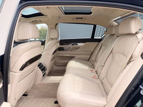 Used 2016 BMW 750i xDrive AWD/4WD image 25