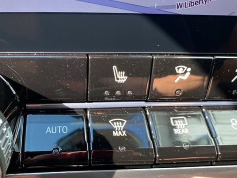 New 2025 GMC Canyon Elevation w/ Convenience Package image 11