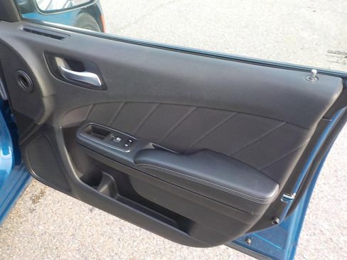 Used 2021 Dodge Charger SXT w/ Blacktop Package image 15