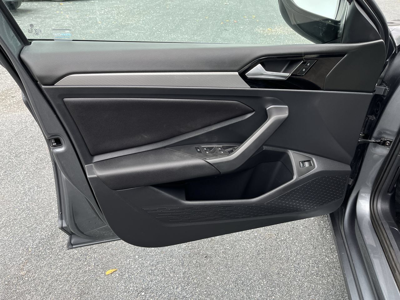 Used 2019 Volkswagen Jetta R-Line FWD image 2