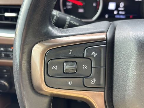 Used 2021 Chevrolet Suburban High Country w/ Premium Package AWD/4WD image 24
