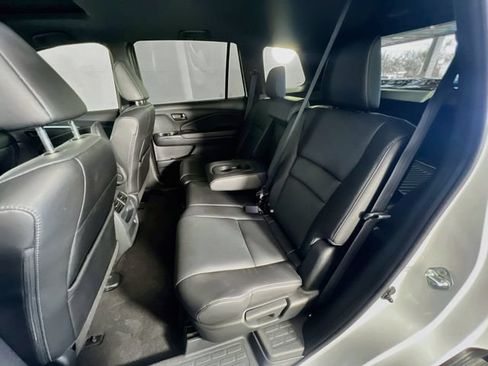 Used 2023 Honda Passport EX-L image 27