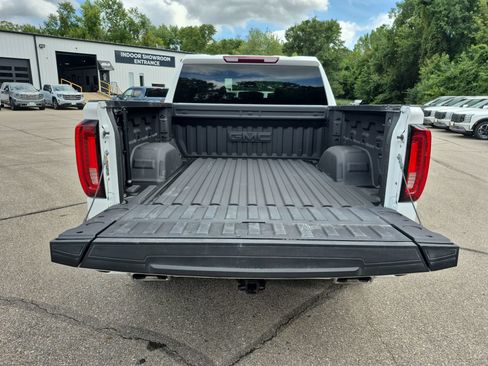 Certified 2025 GMC Sierra 1500 AT4 AWD/4WD image 27
