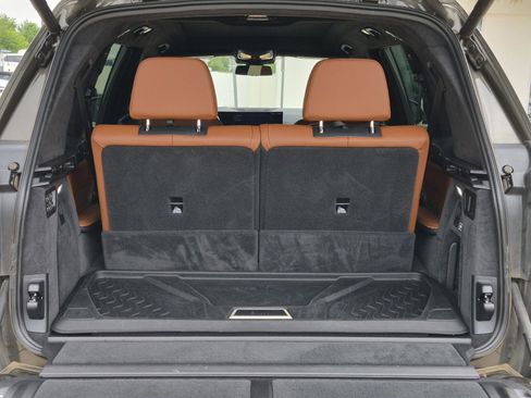 Certified 2025 BMW X7 M60i w/ Executive Package AWD/4WD image 8