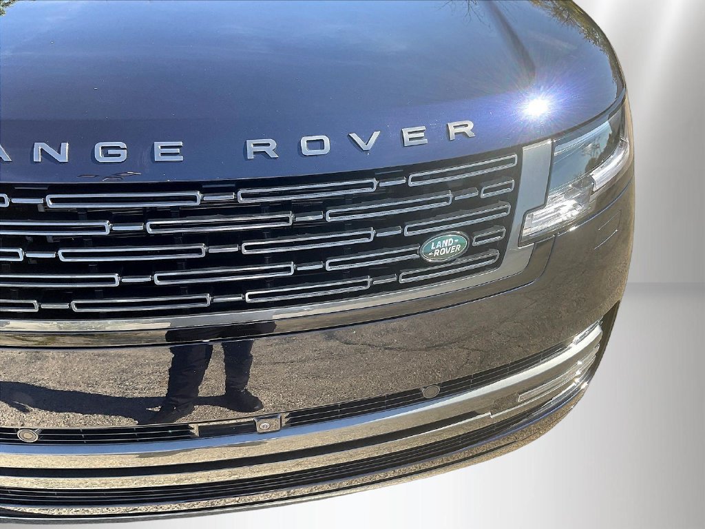 Used 2025 Land Rover Range Rover Autobiography AWD/4WD image 33