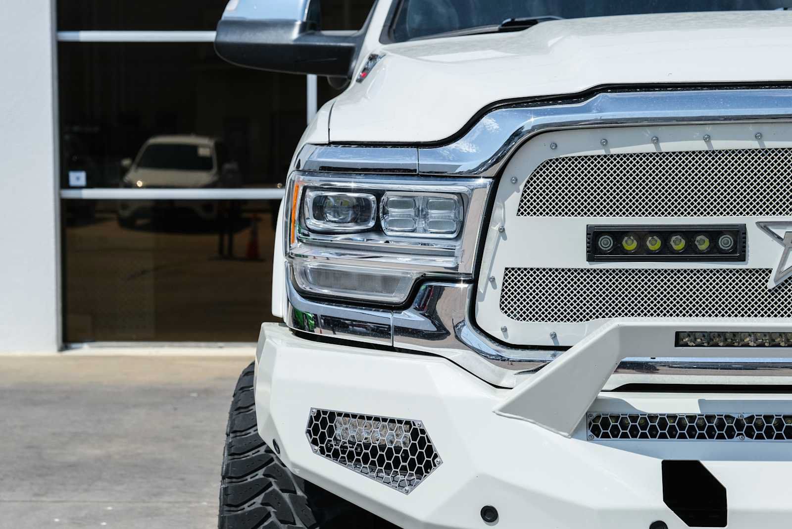 Used 2019 RAM 2500 Limited AWD/4WD image 7