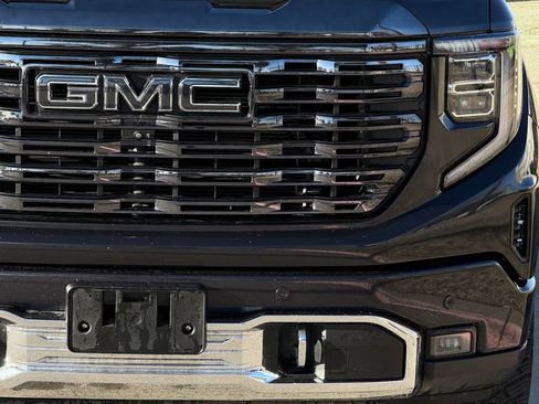 Used 2023 GMC Sierra 1500 Denali Ultimate image 9
