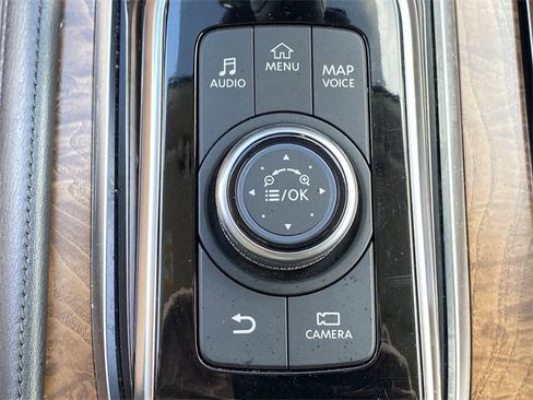 Used 2023 Nissan Armada SL w/ Captain's Chairs Package image 21