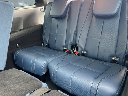 New 2026 Mercedes-Benz GLS 580 4MATIC image 29