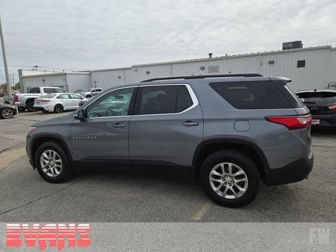 Used 2021 Chevrolet Traverse LT FWD image 26