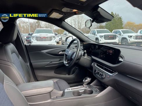 Used 2024 Buick Envista Preferred w/ Convenience I Package image 38