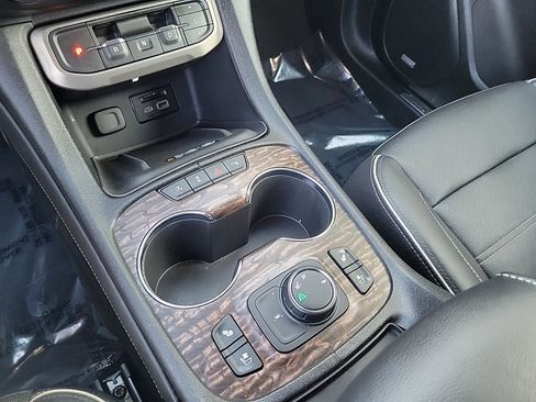 Used 2020 GMC Acadia Denali w/ Trailering Package image 23