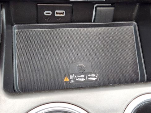 Used 2024 Chevrolet Tahoe RST w/ Luxury Package image 17