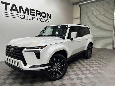 Used 2025 Lexus GX 550 w/ Cold Area Package AWD/4WD image 2