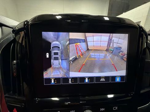 Certified 2022 Chevrolet Traverse LT w/ LT Premium Package image 17