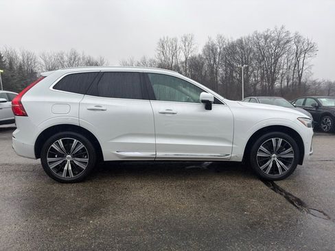 Used 2022 Volvo XC60 T8 Inscription w/ Advanced Package image 8