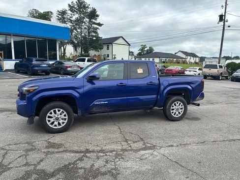 Used 2025 Toyota Tacoma SR5 RWD image 69