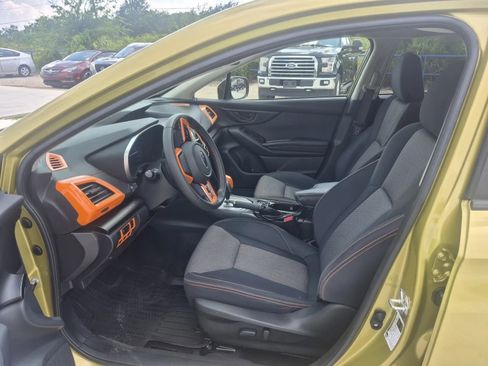 Used 2021 Subaru Crosstrek 2.0i Premium w/ Moonroof Package AWD/4WD image 11