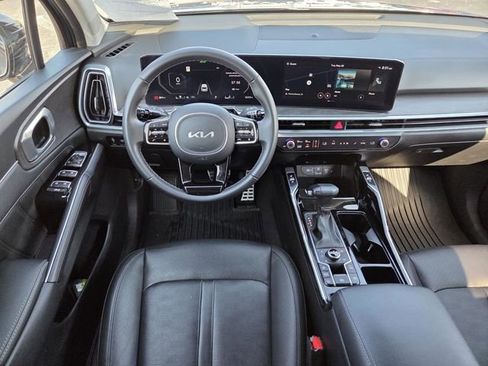 Used 2024 Kia Sorento SX AWD/4WD image 13