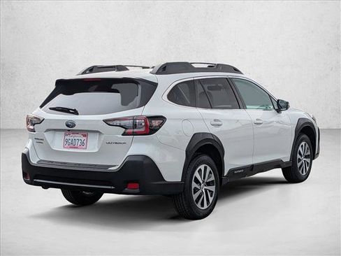 Certified 2023 Subaru Outback Premium AWD/4WD image 5