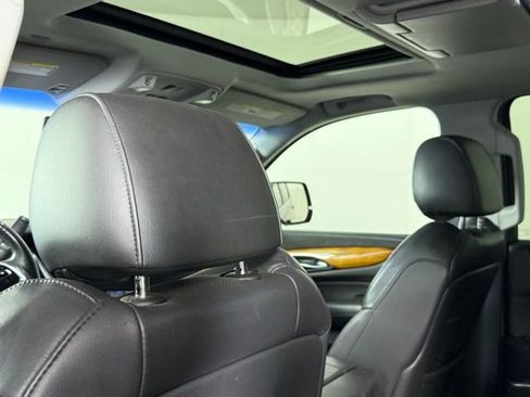 Used 2016 Cadillac Escalade Luxury RWD image 28