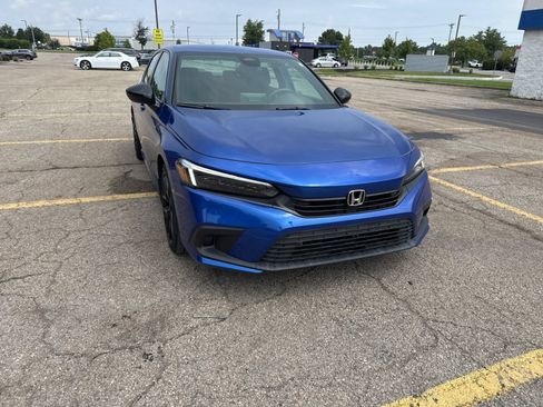 Used 2023 Honda Civic Sport image 16