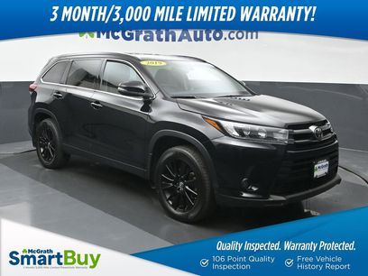 Used 2019 Toyota Highlander SE