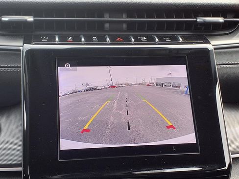 Used 2023 Jeep Grand Cherokee Laredo w/ Luxury Tech Group I AWD/4WD image 24