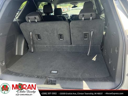 Certified 2023 Chevrolet Traverse LT FWD image 12