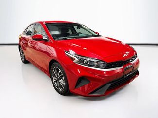 Used 2023 Kia Forte LXS video 1