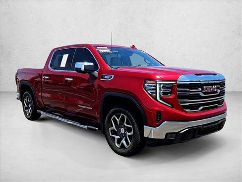 Used 2023 GMC Sierra 1500 SLT AWD/4WD image 2