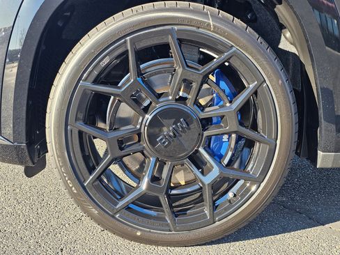 New 2026 BMW XM Label Red image 8