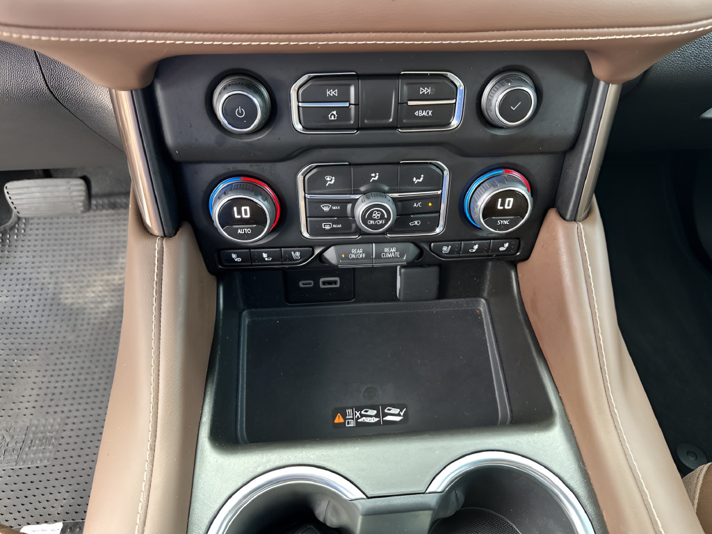 Used 2023 Chevrolet Tahoe High Country AWD/4WD image 23