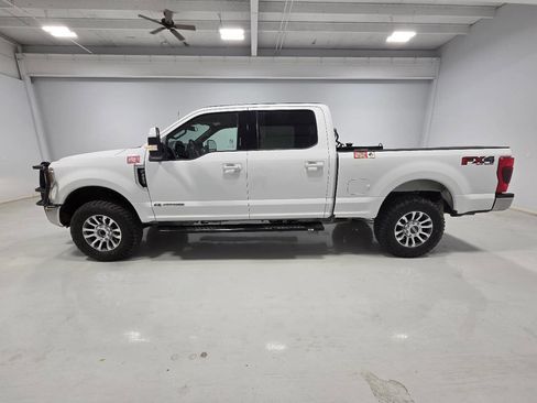 Used 2022 Ford F250 Lariat w/ Lariat Value Package AWD/4WD image 4