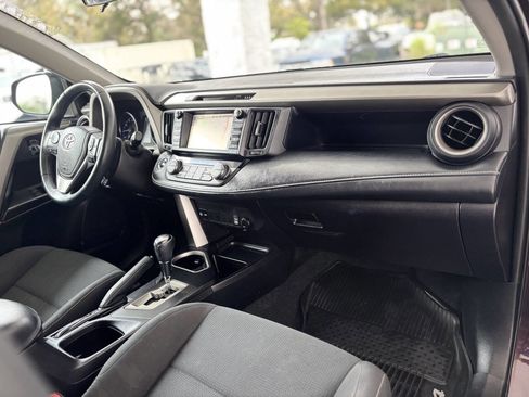 Used 2018 Toyota RAV4 XLE image 30