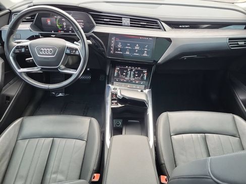 Used 2022 Audi e-tron Premium AWD/4WD image 17