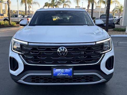 New 2026 Volkswagen Atlas Cross Sport SE image 3